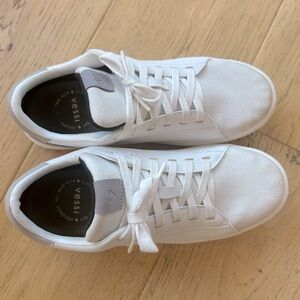 Vessi Soho size 8 women’s shoes.